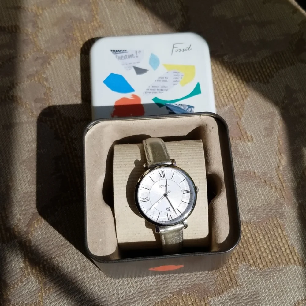 Jacqueline White Dial Silver Leather Strap watch
